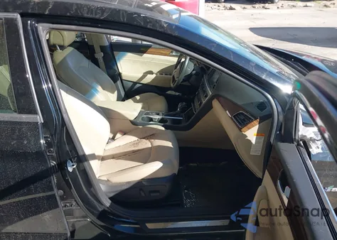 2016 Hyundai Sonata Hybrid Limited from USA, damaged, VIN KMHE34L1XGA028316